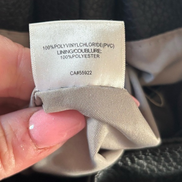 Liz Claiborne Black Vegan Leather Shoulder Bag - Picture 9 of 12